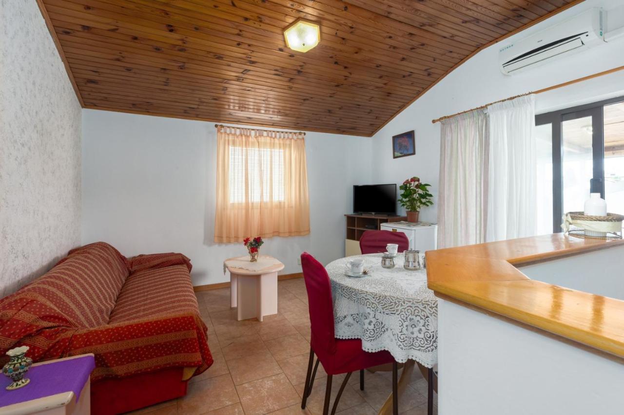 Apartman Ana Poreč Exterior foto